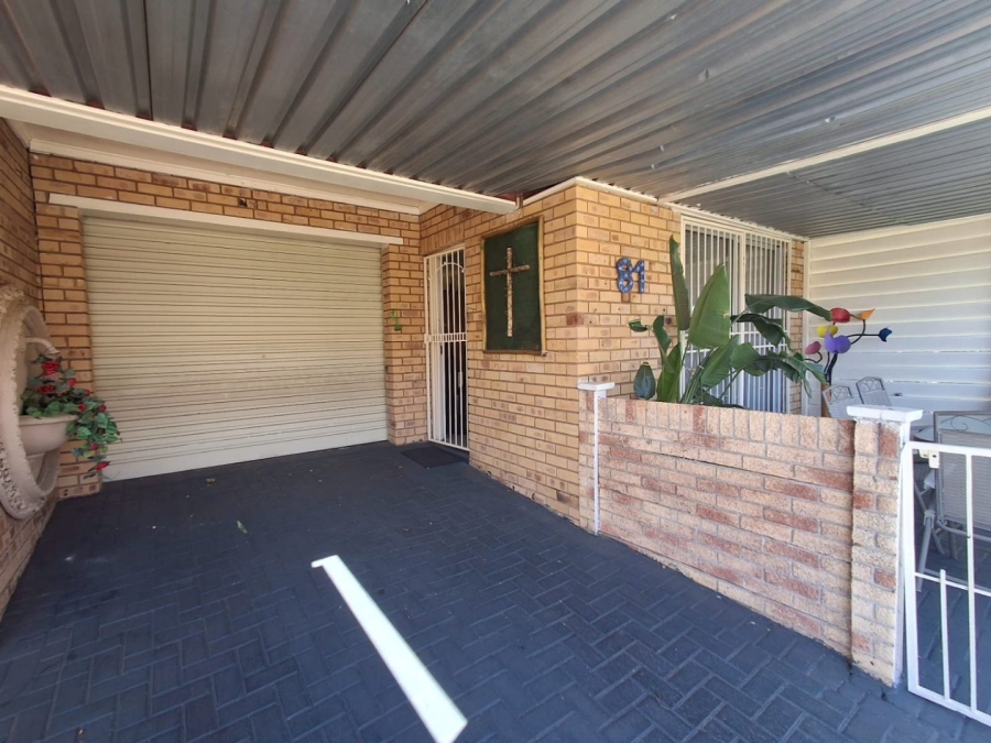 2 Bedroom Property for Sale in Fleurdal Free State